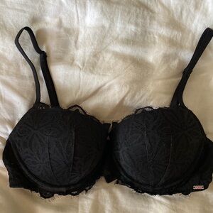 Victoria’s Secret pink bra